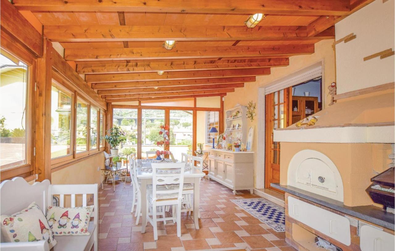 Maison Des Fleurs Massarosa Bagian luar foto