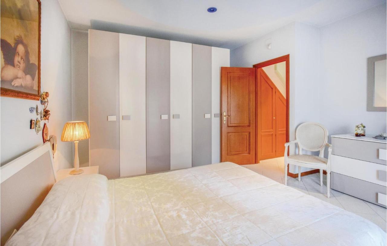 Maison Des Fleurs Massarosa Bagian luar foto